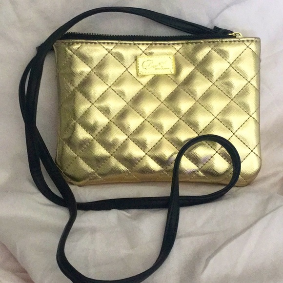 NWOT Betsey Johnson crossbody/wristlet - Picture 1 of 8